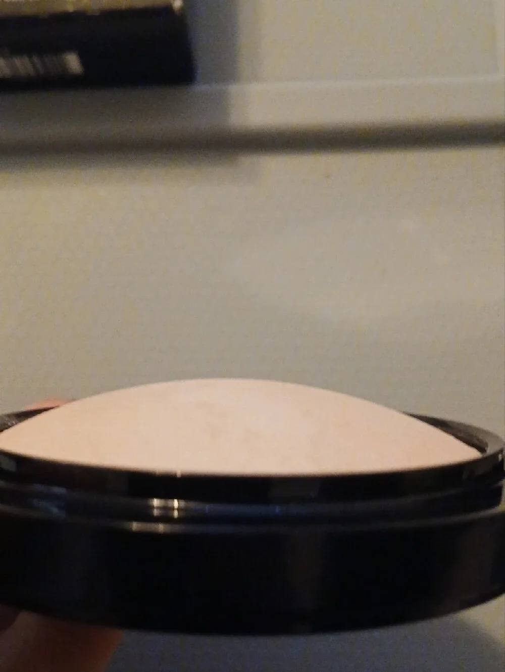 MAC Mineralize Skinfinish Narural Powder in Medium